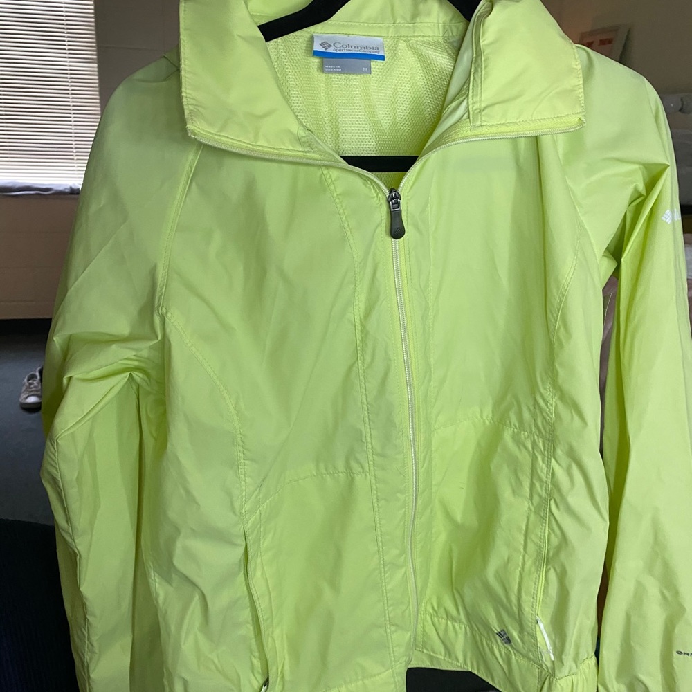 Colombia wind breaker